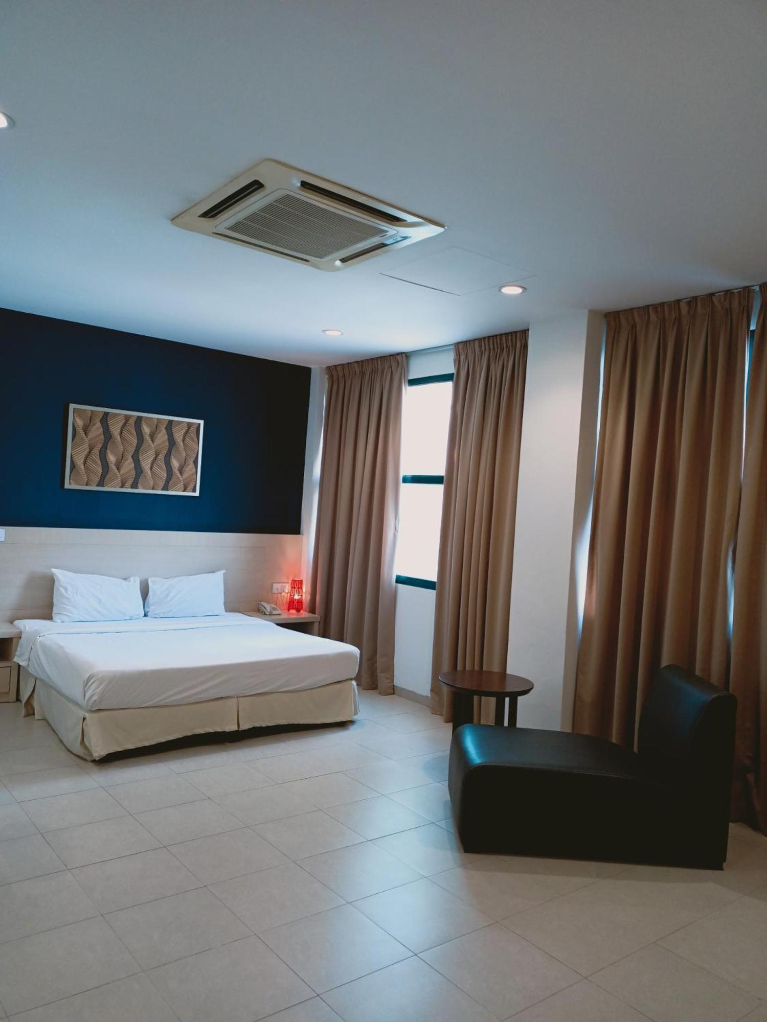 Golden View Serviced Apartments Tanjung Tokong Exterior foto