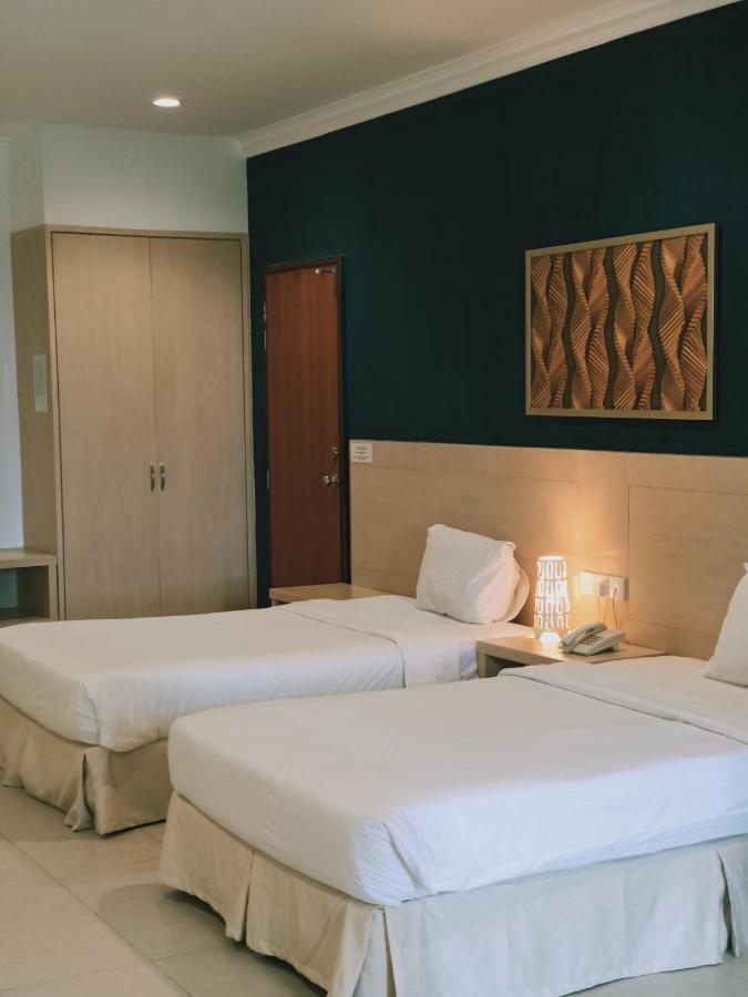 Golden View Serviced Apartments Tanjung Tokong Exterior foto