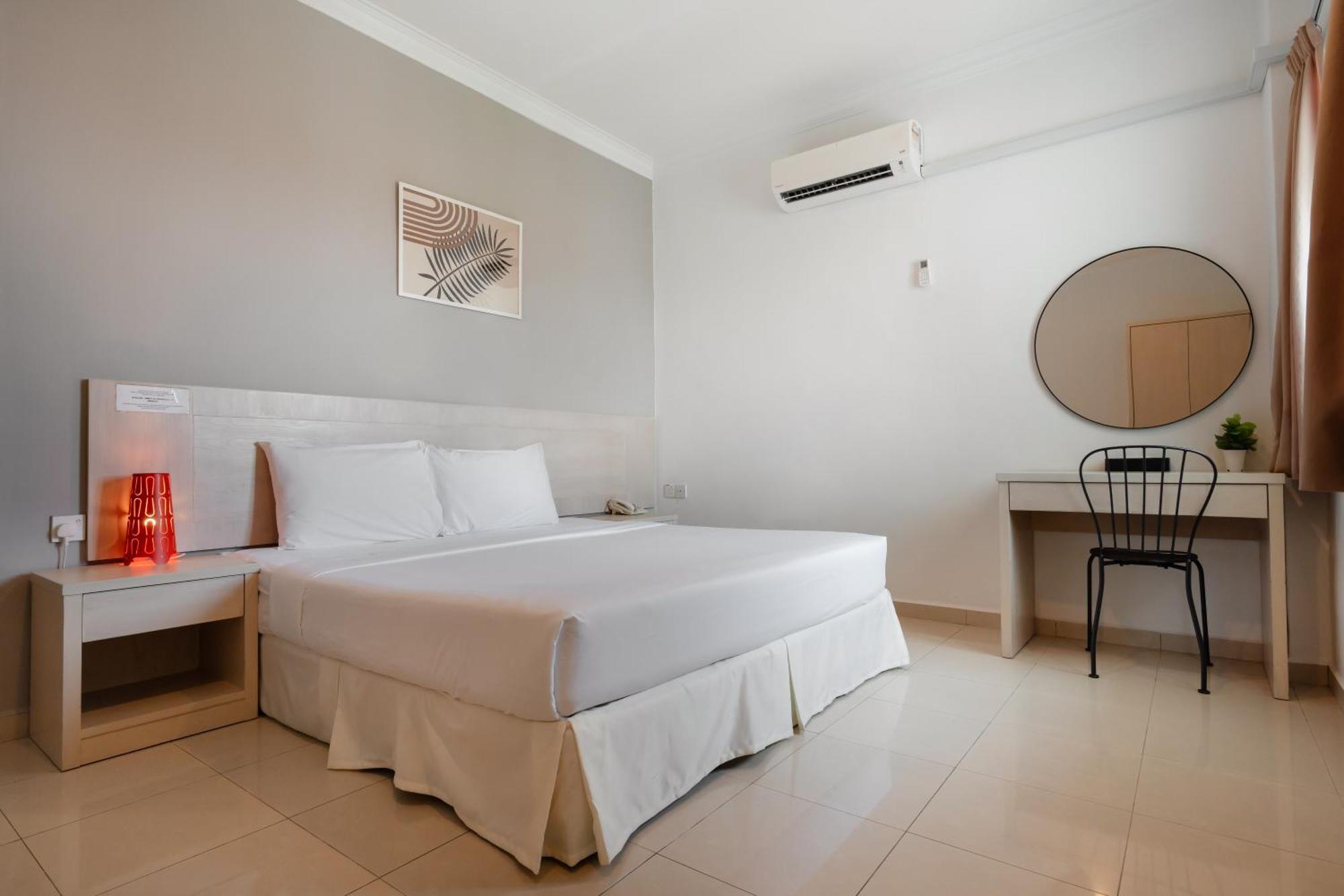 Golden View Serviced Apartments Tanjung Tokong Exterior foto