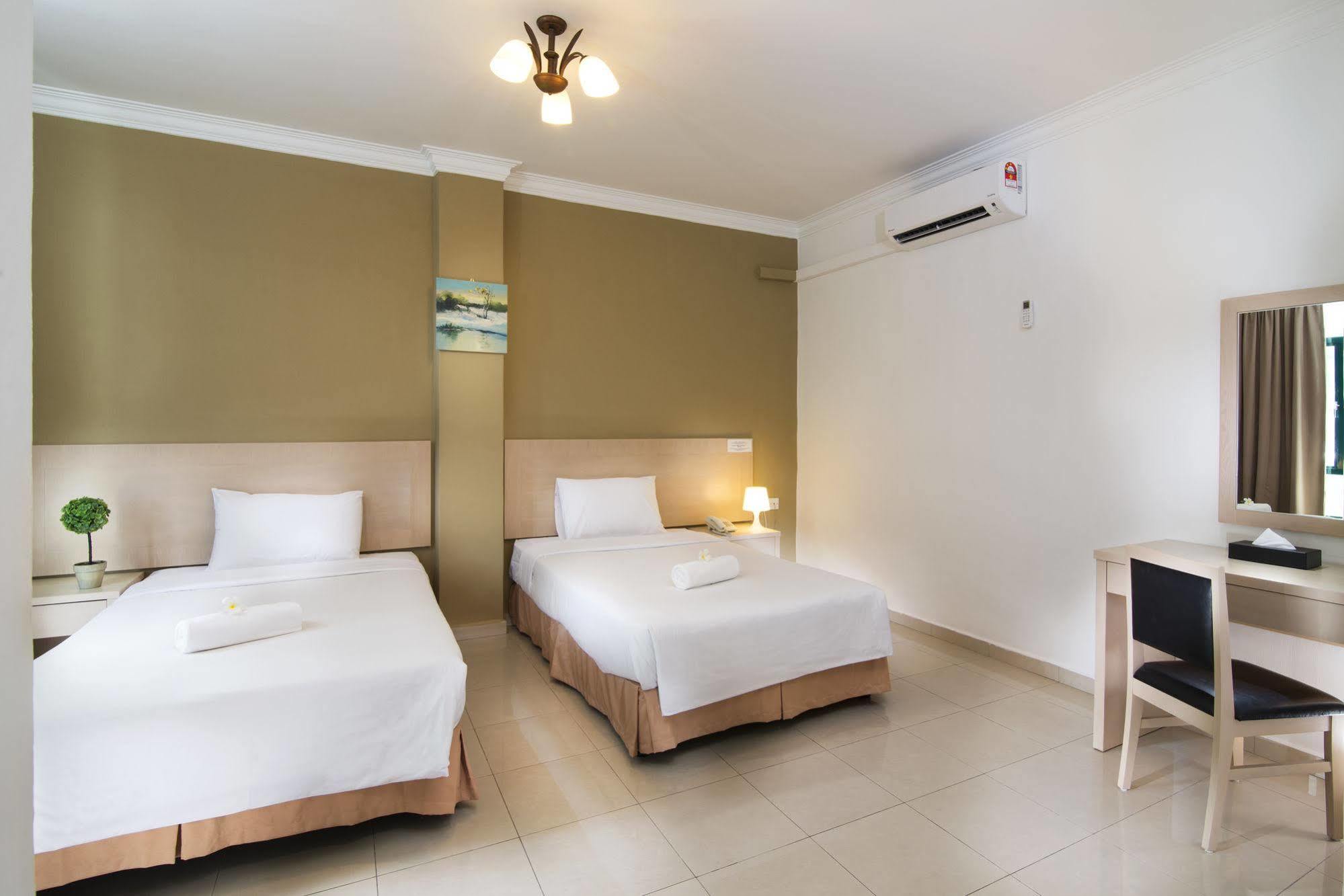 Golden View Serviced Apartments Tanjung Tokong Exterior foto